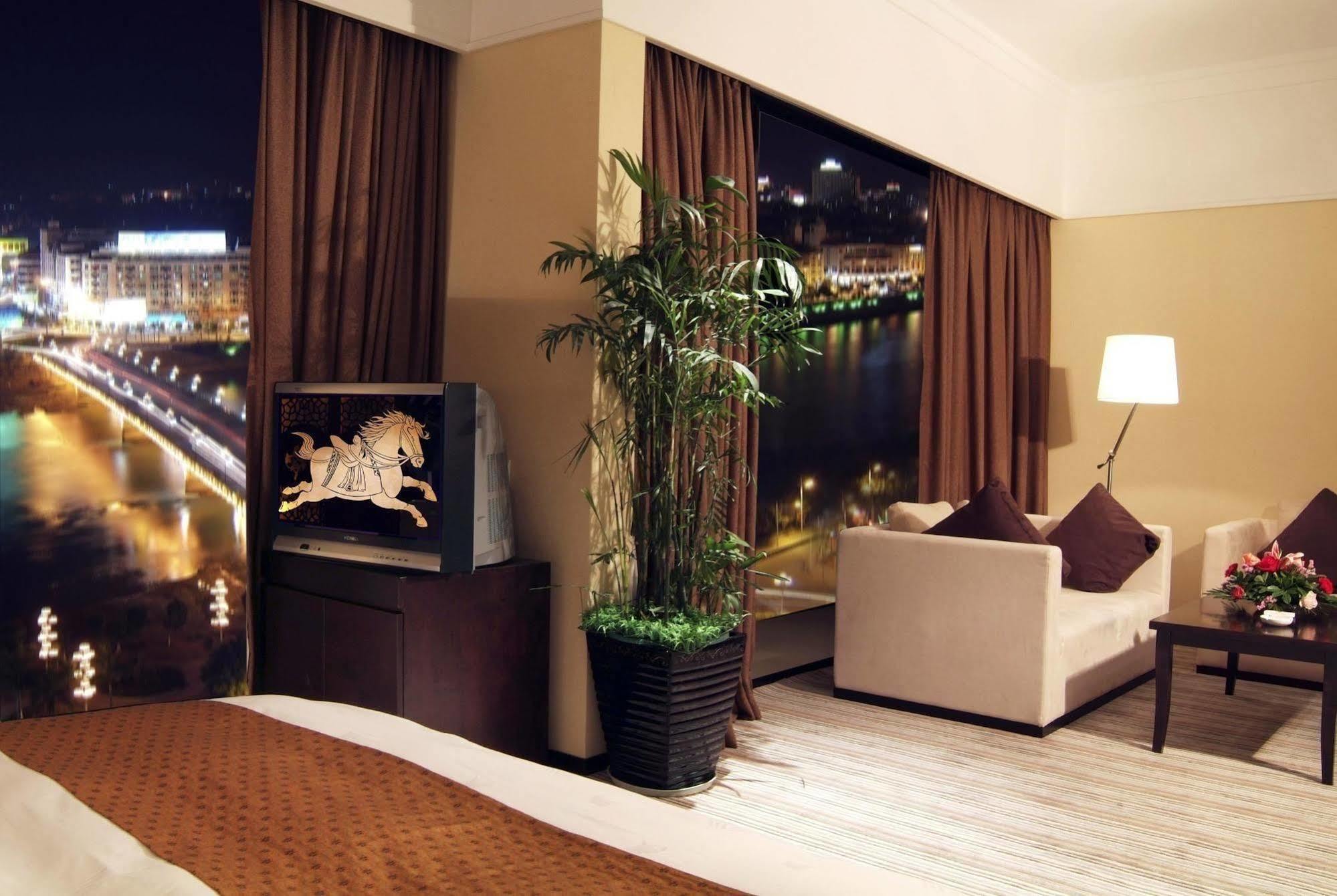 Heyuan Great International Hotel מראה חיצוני תמונה